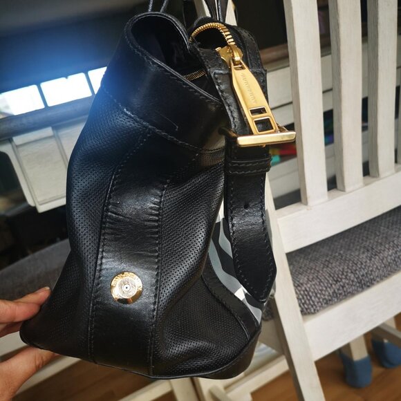 Burberry Zip Tote - Picture 13 of 13